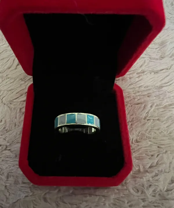 Gorgeous Golden Embellished Statement Adjustable Ring Size 7 - Image 2
