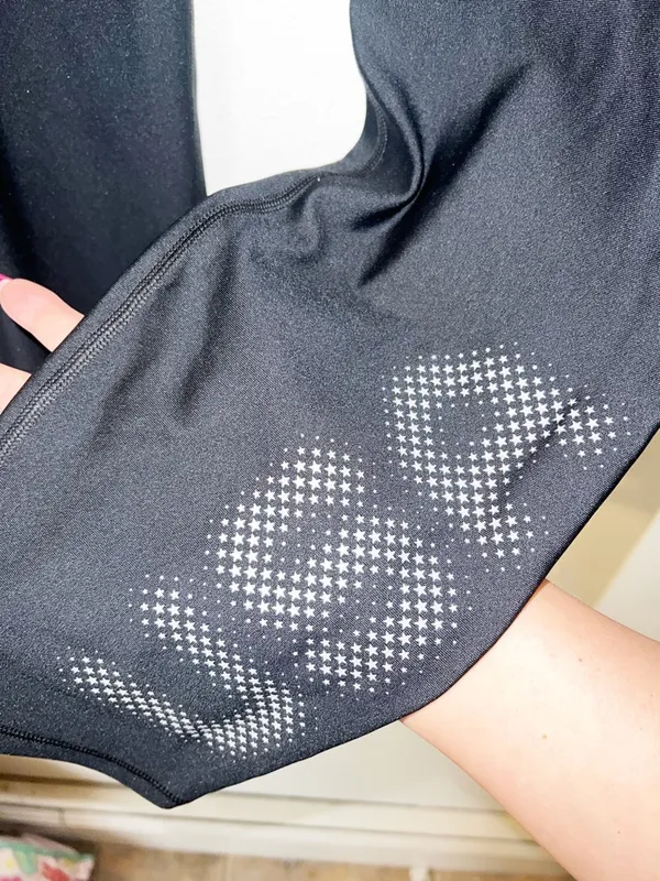 Under Armour Black Capri 24” Leggings with USA Dot Detail - Image 4