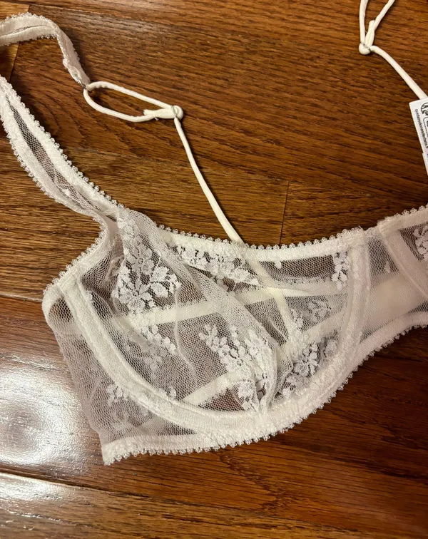 Urban Outfitters NWT Out From Under Amber Firecracker Lace Underwire Bra - 36C - Image 4