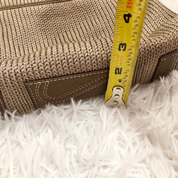 The Sak Woven Crochet Hobo Bag Tan Beige Plaid Lining - Image 12