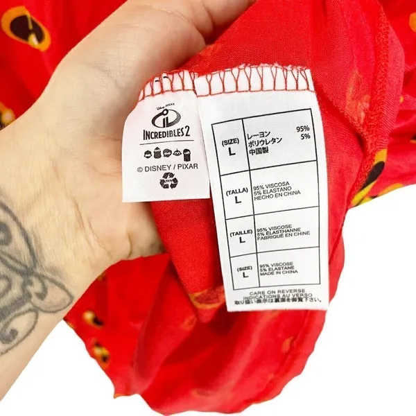 Disney Parks Authentic Womens Sz L Red Incredibles Print Short‎ Sleeved Shirt - Image 4