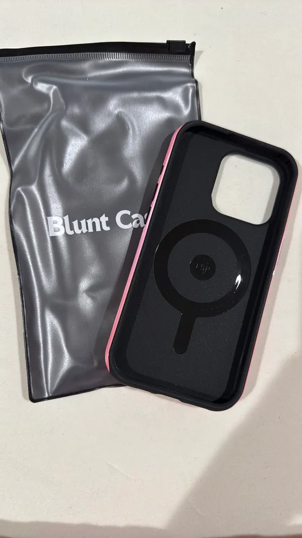 Blunt phone case 15 pro Red - Image 3