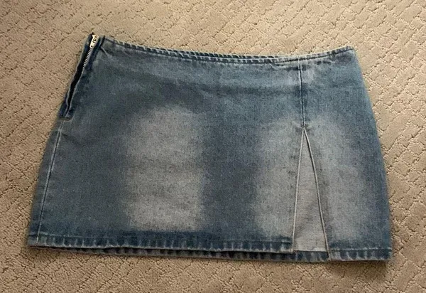 Edikted Katrina Slitted Denim Mini Skirt - Image 2