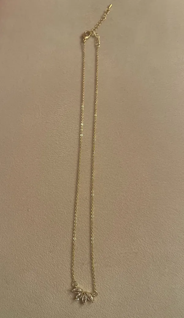 Etsy Necklace with faux diamonds - Image 2
