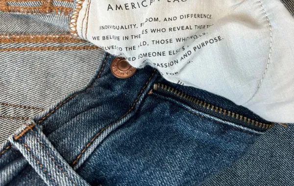 American Eagle Size 00 mom jeans, size 00 jeans - Image 7
