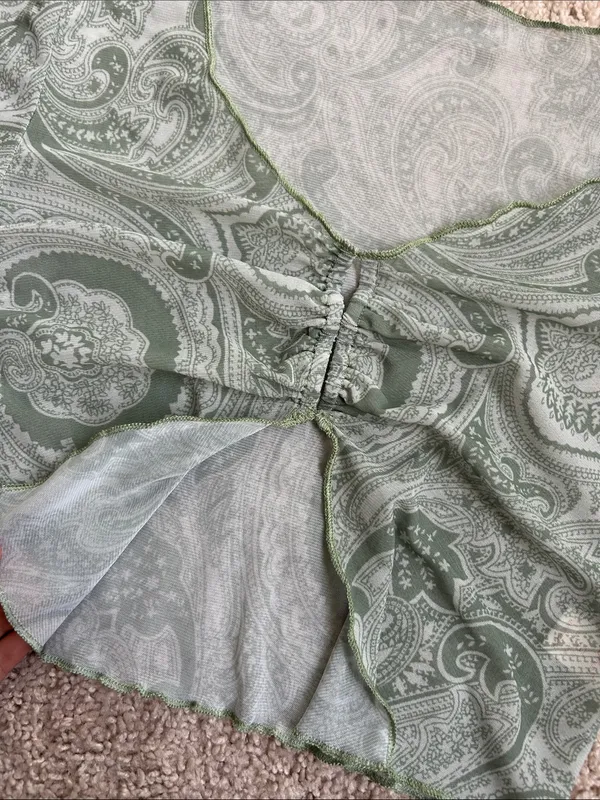 Paisley cropped top. S Green - Image 10