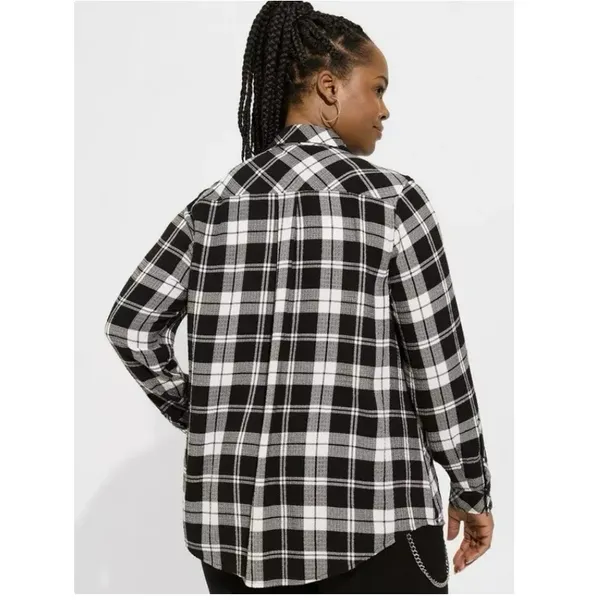 Torrid Black Lizzie Crinkle Flannel Gauze‎ Button Up Tunic Size 2X - Image 4