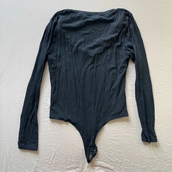 REORIA Deep V Neck Bodysuit - Image 3