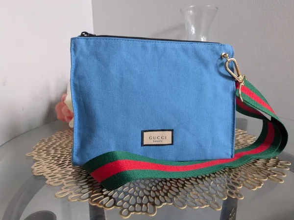 Gucci Beauty Pouch - Image 2