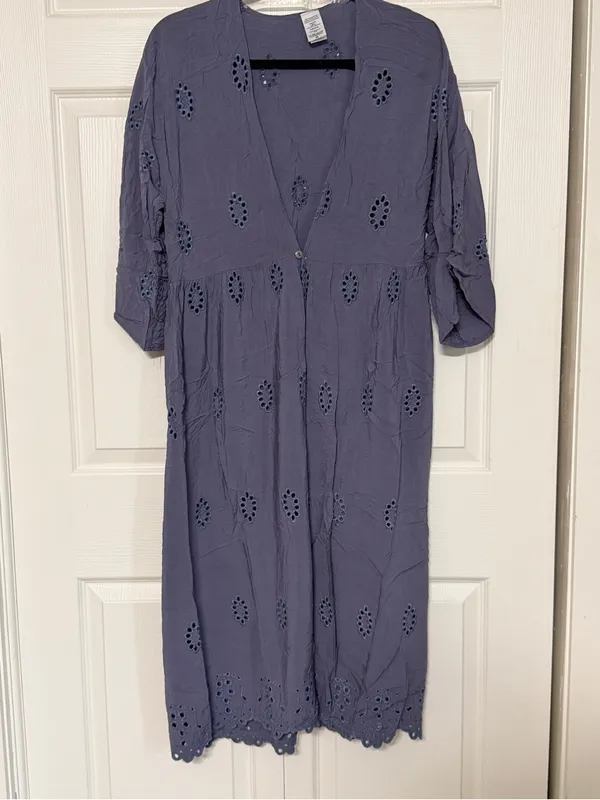 Blue/Gray eyelet cover up midi dress with tie back detail; size small/medium - Image 2