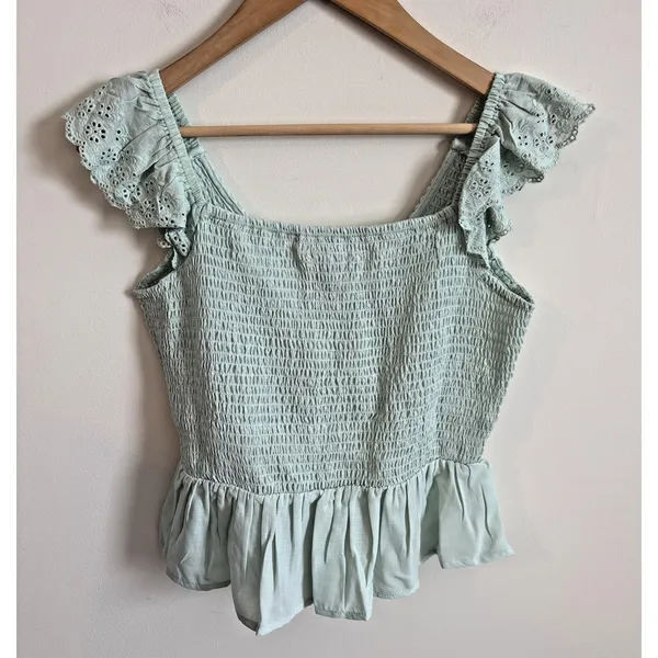Poof‎ New York Shirt Womens Sz M Mint Green Cottage Ruffle Eyelet Top Blouse - Image 8