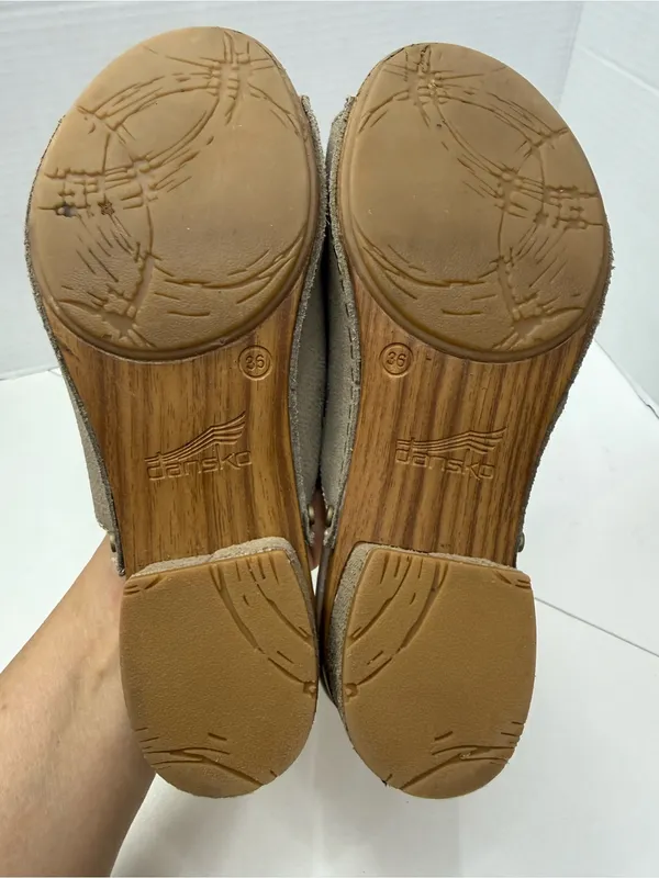 Dansko Maci Taupe Textured Leather Heeled Slide Sandals Size 36 - Image 6