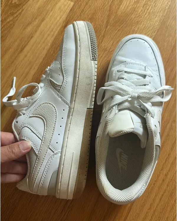 Nike Sneakers - Image 5