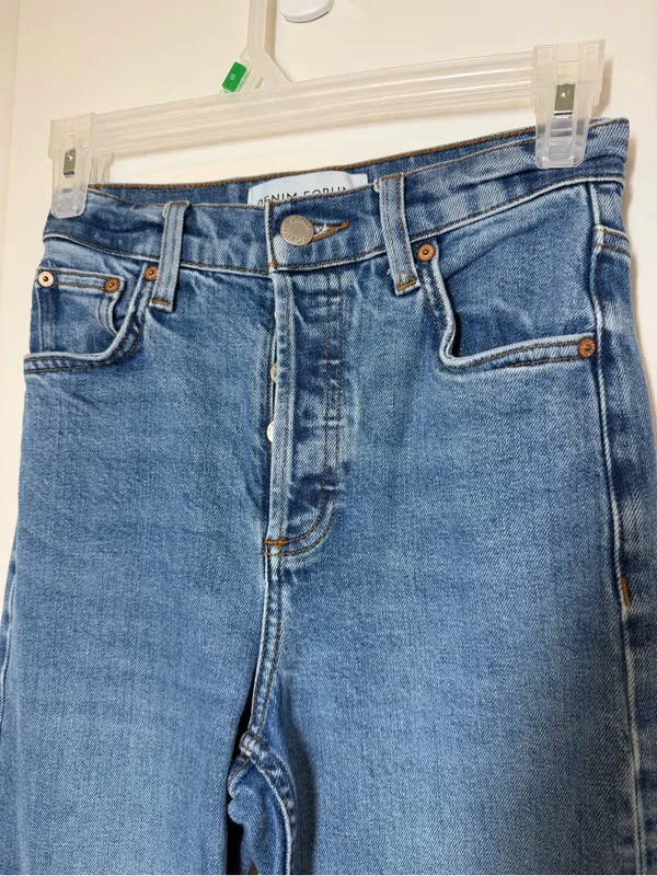 Aritzia Denim Forum Arlo High-Rise Straight Leg Jeans - Image 4