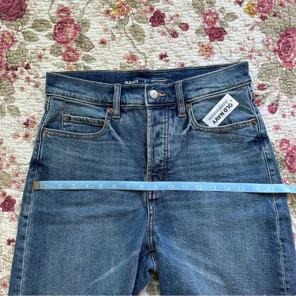NWT Old Navy Extra High-Rise Sky-Hi Straight Denim Shorts - Image 5