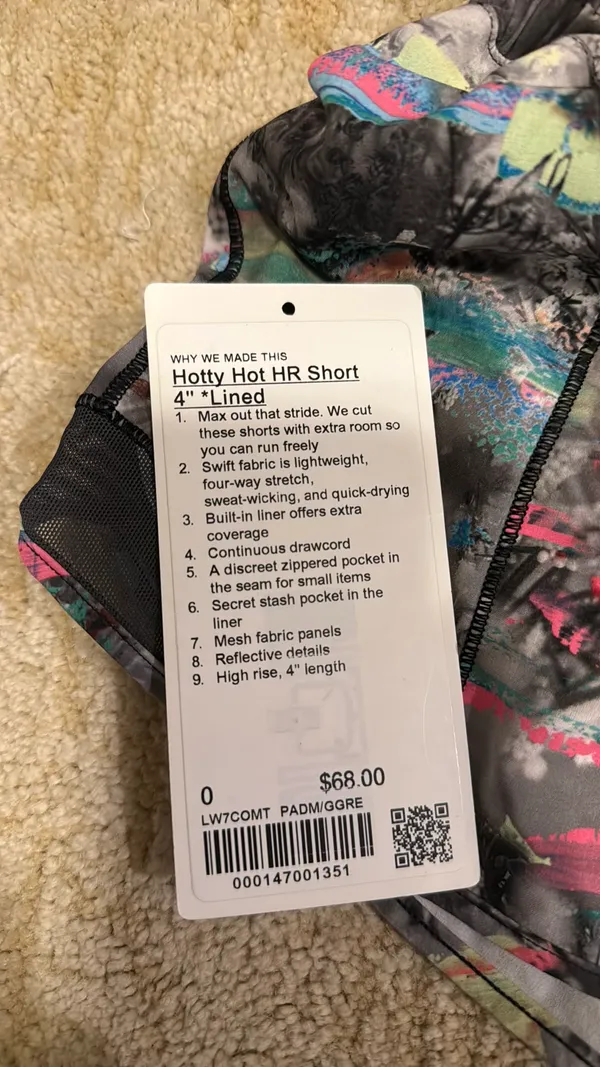 Lululemon Hot Shorts 4" High-Rise - Image 2