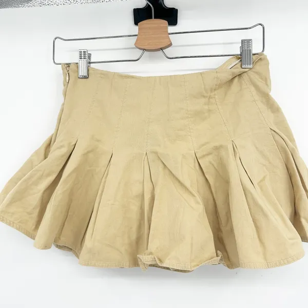 NWT BDG Urban Outfitters Womens‎ Caralyn Wrap Front Pleated Mini Skort Size M - Image 11