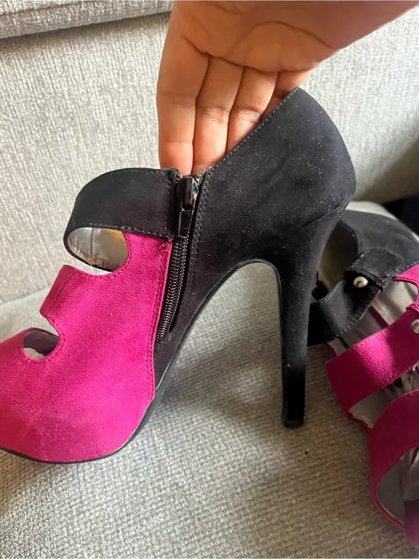Charlotte Russe Hot Pink and Black Strappy Suede Heels - Image 4