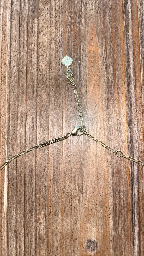 Kendra Scott Necklace Gold - Image 3