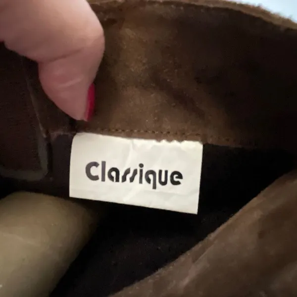 Vintage Classique suede boots woman’s size 8M knee high boots. - Image 3