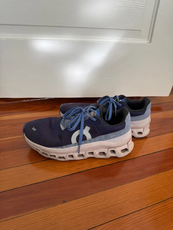 On Cloud Monster Women’s Shoes Size 10 - Image 3