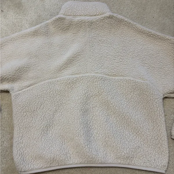 Aritzia TNA Polartec Sherpa - Image 2