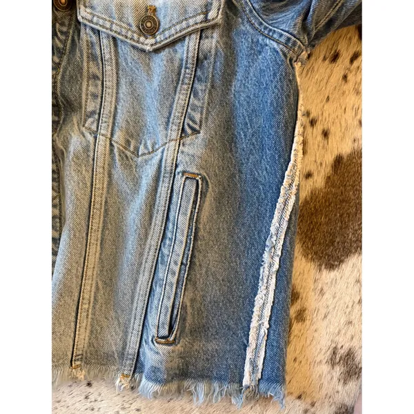 FREE‎ PEOPLE We The Free Denim Cropped Distressed Jacket Size Medium - Image 6