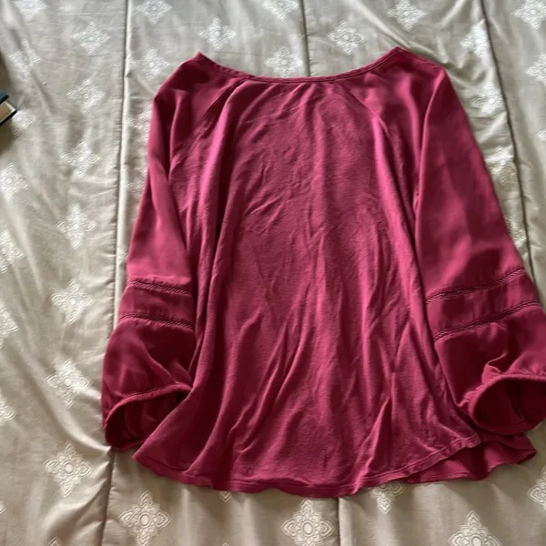 Loft Long Sleeve Blouse w/ Detailed Sleeves Size Medium - Image 5