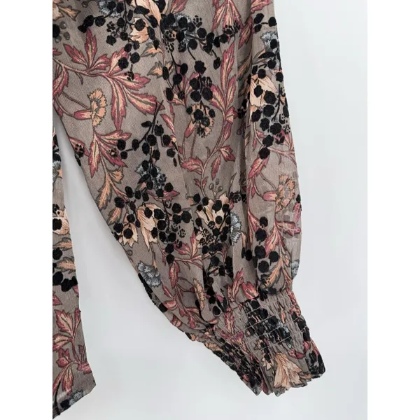 Knox Rose Floral Ruffle Smocked Yoke Top Taupe Black Floral Velvet Romantic Sz L - Image 5