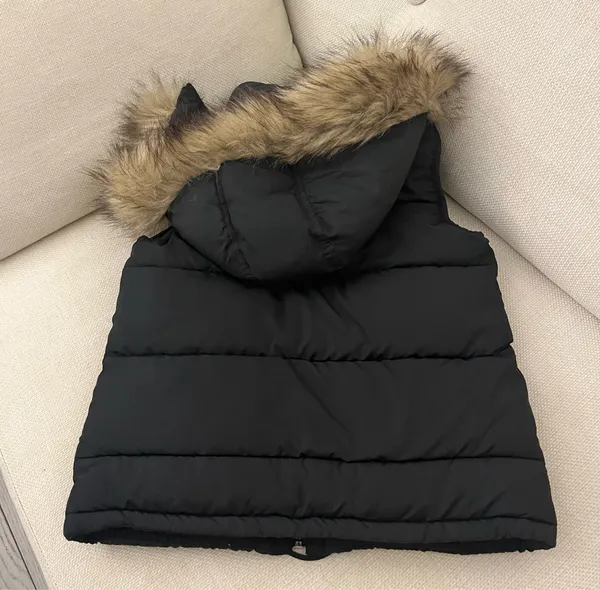 Abercrombie & Fitch Black Puffer Vest with Fur Hood - Image 5