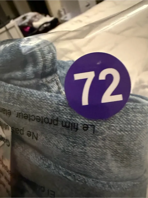 Levi’s 314 Straight-Leg Light Blue Jeans for Women — - Image 9