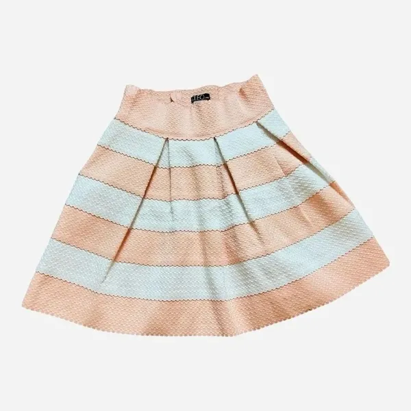 Brand New Womens Cleo Apparel Boutique Textured Striped Mini Skirt - Sz M - Image 2
