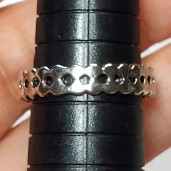 Silver Tone Abstract Ring Sz 8.5 Minimalist Basic Unsigned - Image 4