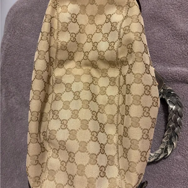 Gucci Pelham Canvas Shoulder Bag with Metallic Strapes - Image 6