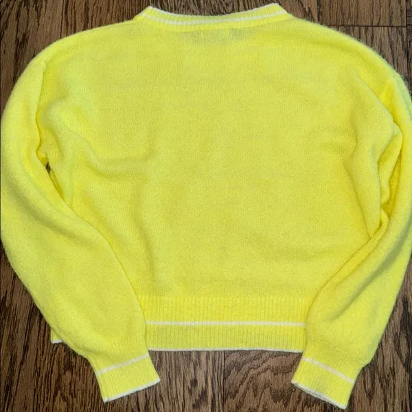 Gianni Bini Bright Yellow Crew Neck Sweater - Image 3