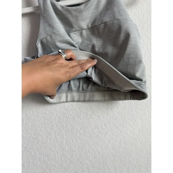 Outdoor Voices‎ Sports Bra Women's Size Medium Gray Tech Sweat Crop Athletic - Image 8
