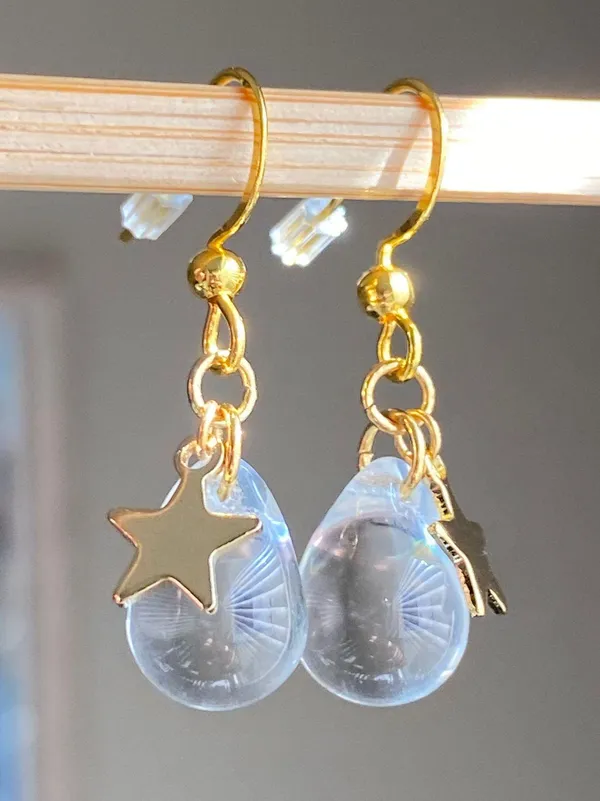 clear Czech glass teardrop & gold stainless star cute dangle earrings 🤍🌟 - Image 2