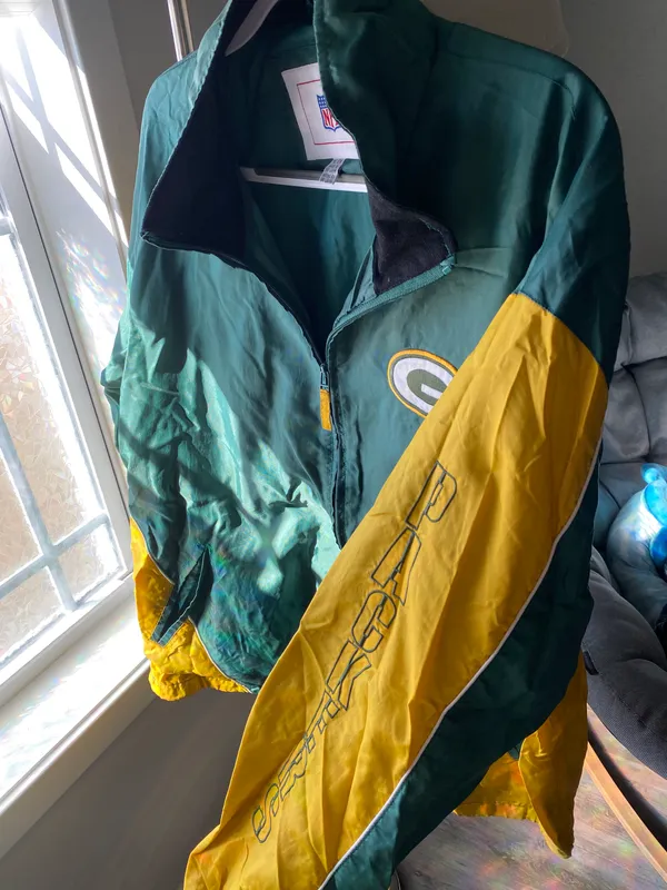 NFL Team Apparel Green Bay Packers Windbreaker - Image 2
