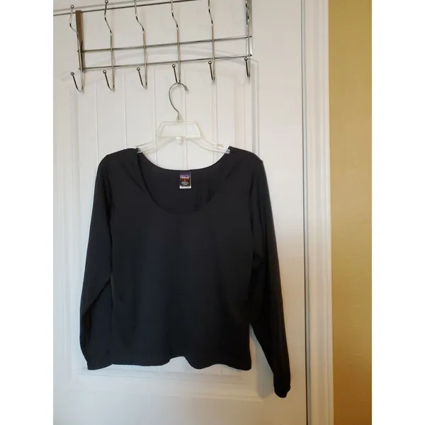 Patagonia Capilene Baselayer Long Sleeve top Size M Black Made In USA - Image 7