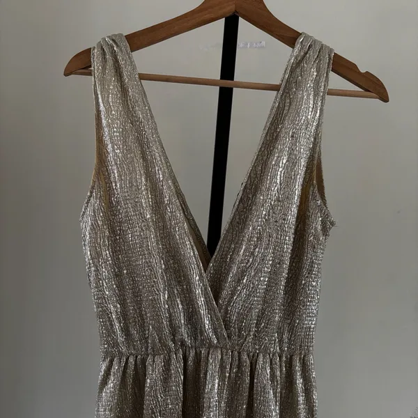 Lulus Metallic Gold Plunging V-Neck Sleeveless maxi Dress - Image 6