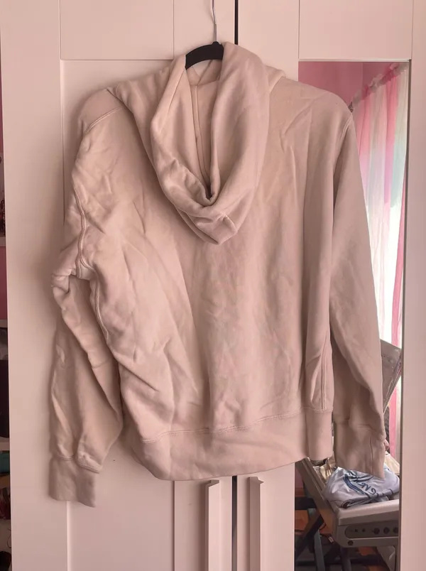 Uniqlo Cream Hoodie - Image 2