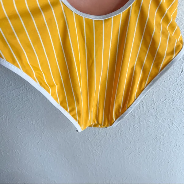 J. Crew Scoopneck one-piece swimsuit in stripe Yellow Sz 8 - Image 4