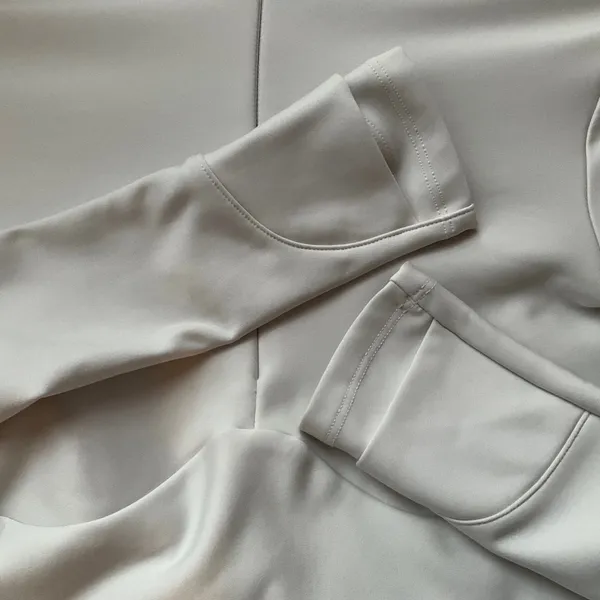 Alo Yoga Airlift Winter Warm Ski Time Long Sleeve Ivory XS - Image 5