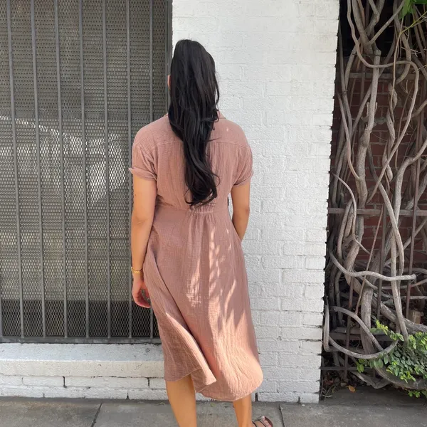 Old Navy Evereve Timeless tan cotton midi dress sz m / doesn’t come with waist tie - Image 4