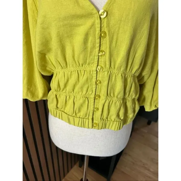 Marc New York andrew Mark size medium yellow pirate shirt short cut off - Image 2