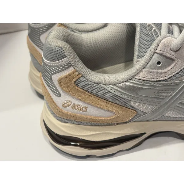 Size 6.5 - ASICS Gel K1011 White Glacier Grey - Image 4