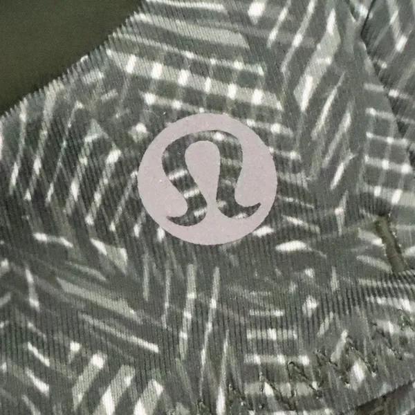 Lululemon Run Stuff Your Bra Womens Size 4 Green Stash Pockets Jazzy White Gator - Image 4