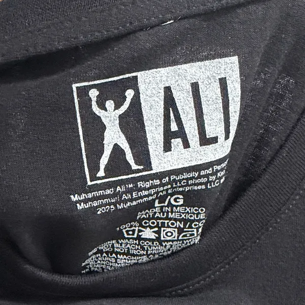 Muhammad Ali Black Tshirt Size Large Unisex - Image 3