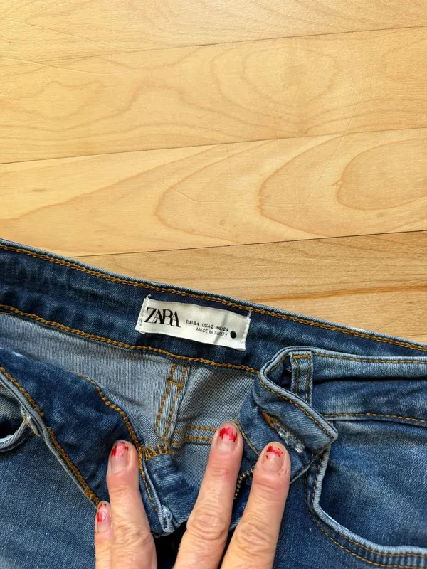 ZARA Jeans High-Rise Wide-Leg - Image 2