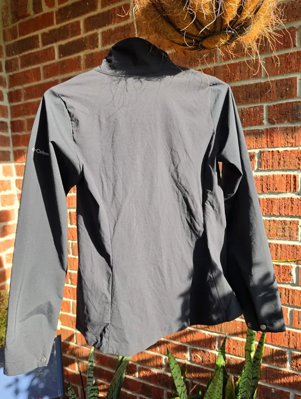 Columbia Shell Jacket Black Small - Image 8